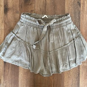 Illa Illa Shorts